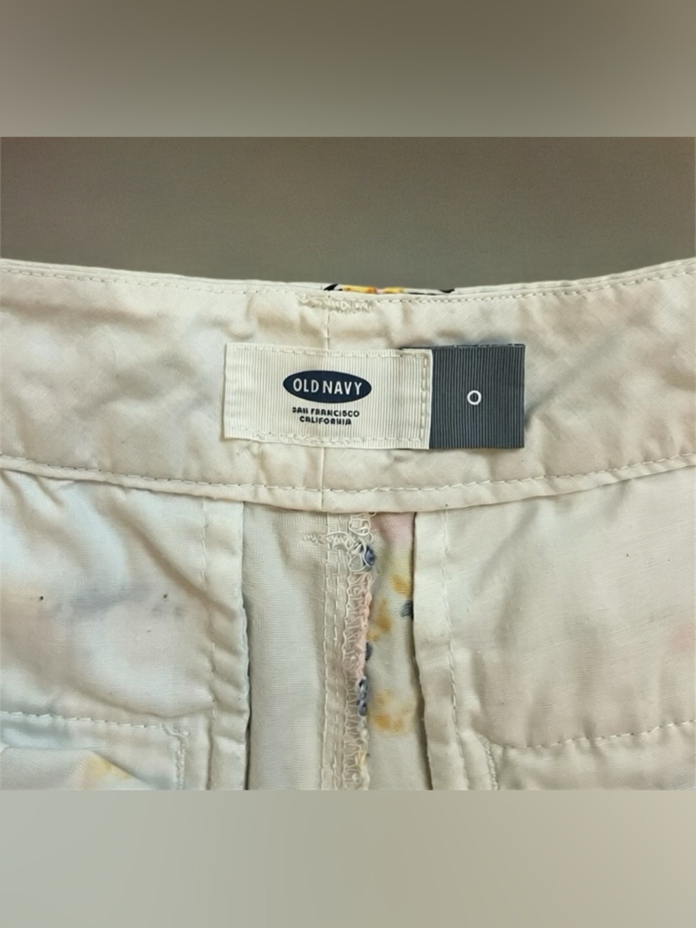 💐 Old Navy Mini Shorts~Women's Sz 0~White w/ Bright Floral Pattern~Low-Rise - Picture 5 of 7